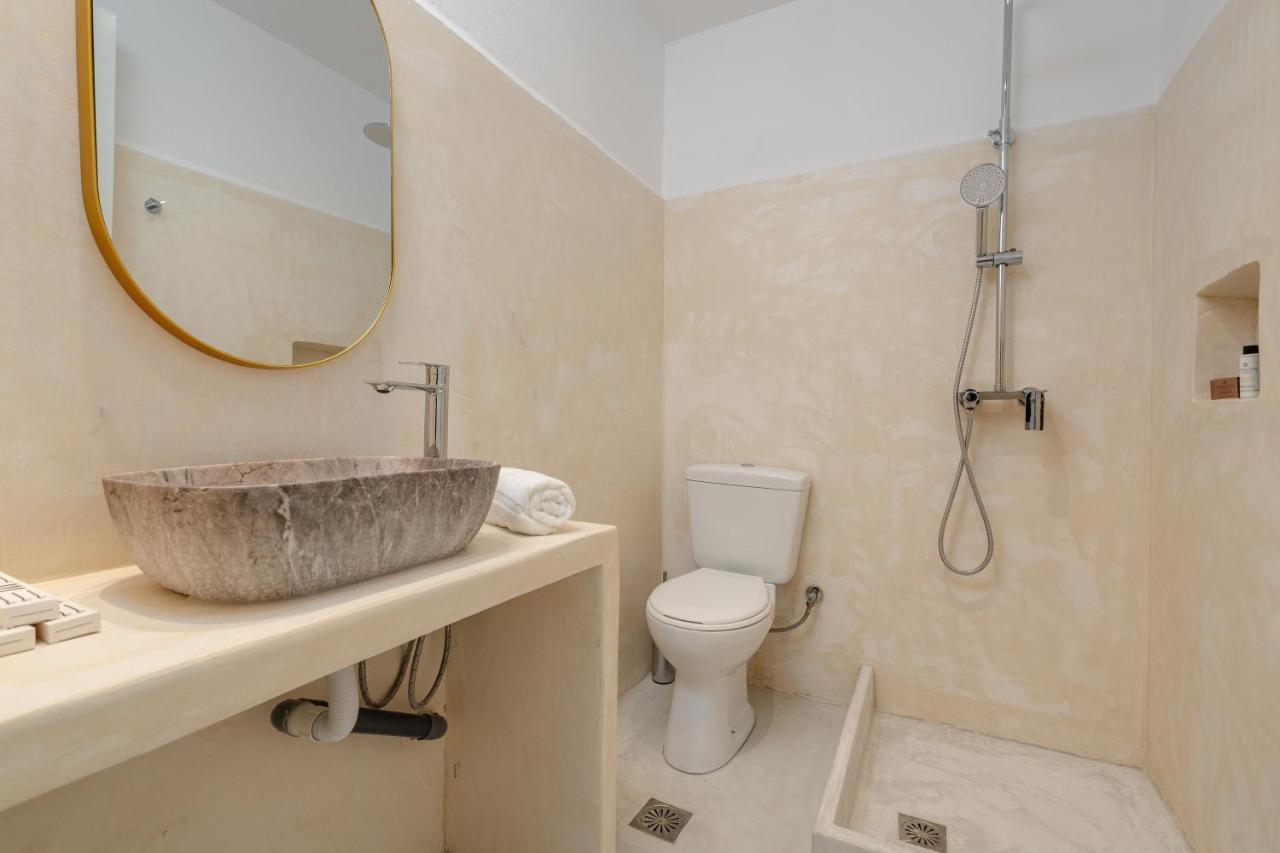Celestial Seaview Apartments- Apollon Naxos City Экстерьер фото
